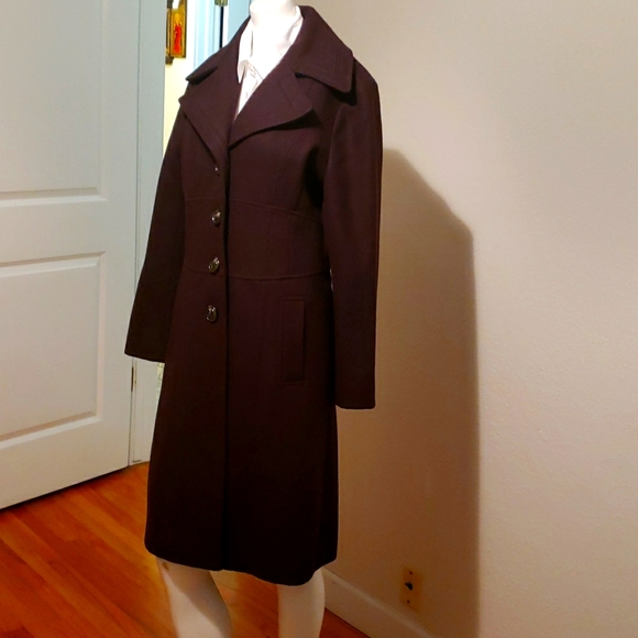 Wool coat mid length